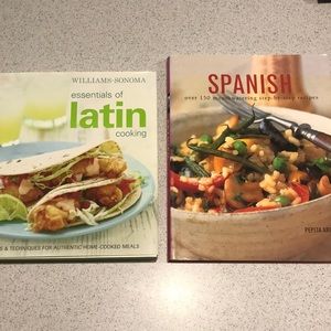 Bundle of two cookbooks.